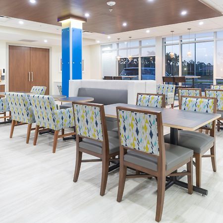 Holiday Inn Express & Suites - Fort Myers Airport By Ihg Exteriör bild