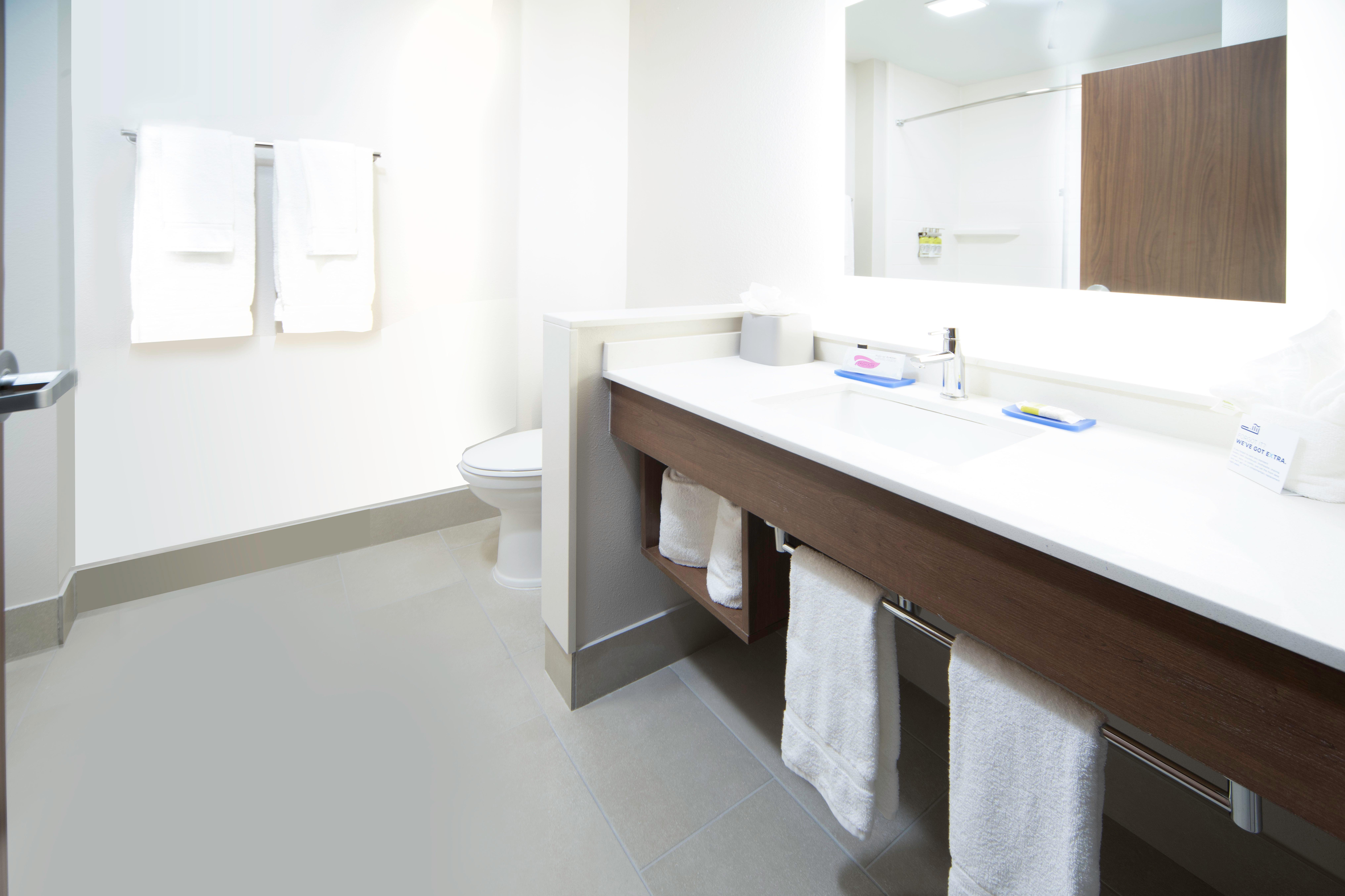 Holiday Inn Express & Suites - Fort Myers Airport By Ihg Exteriör bild