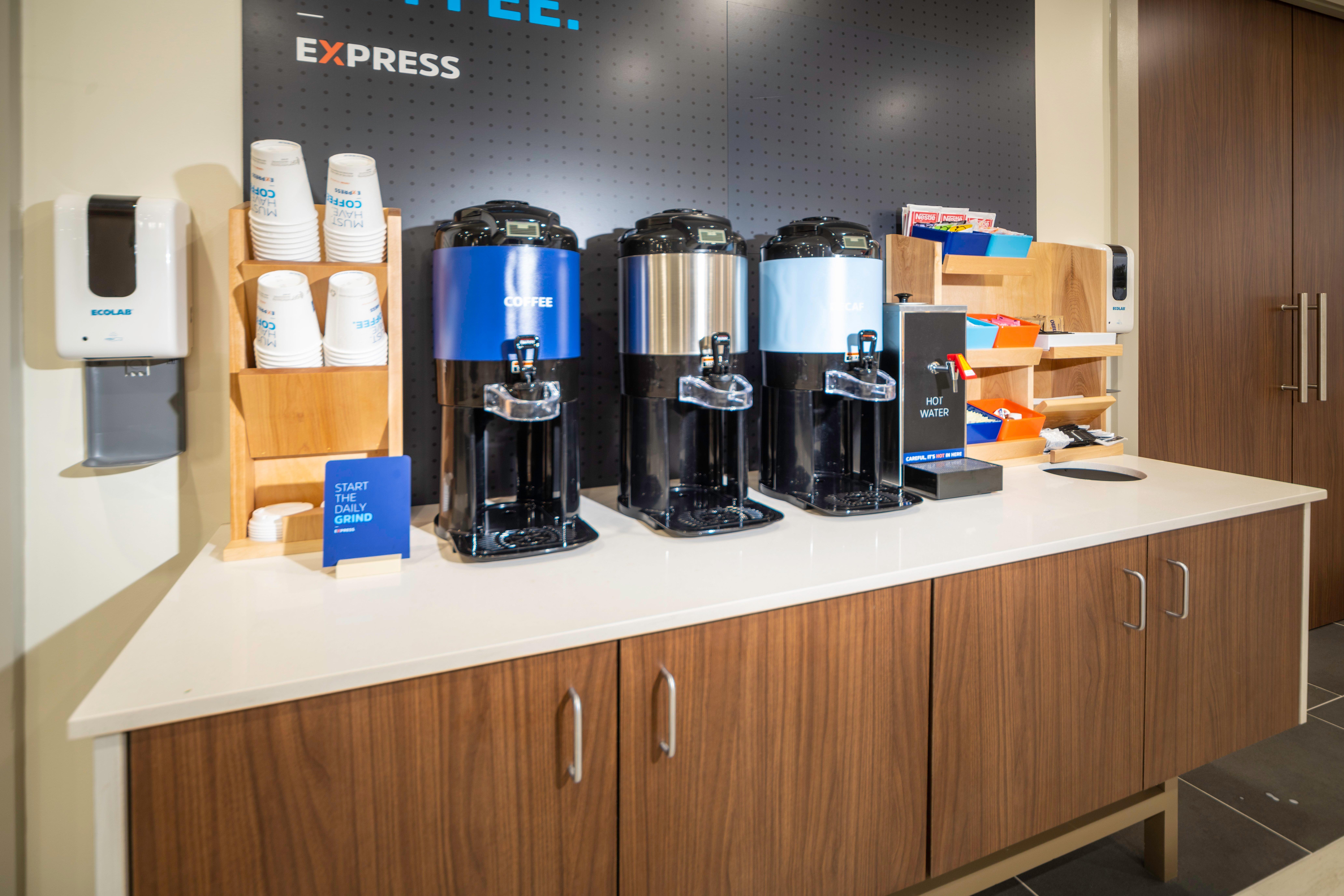 Holiday Inn Express & Suites - Fort Myers Airport By Ihg Exteriör bild